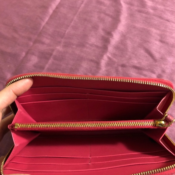 SOLD❤️Authentic Prada Saffiano Leather Zip Wallet - Picture 12 of 14